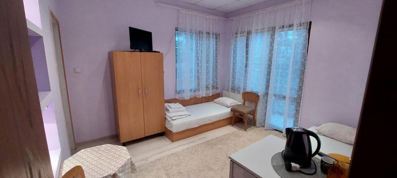 Guest House Kukera Pavel Banya Luaran gambar